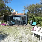 2 Pieces Avec Terrasse Et Parking Au Lavandou - Fr-1-251-926 Le Lavandou